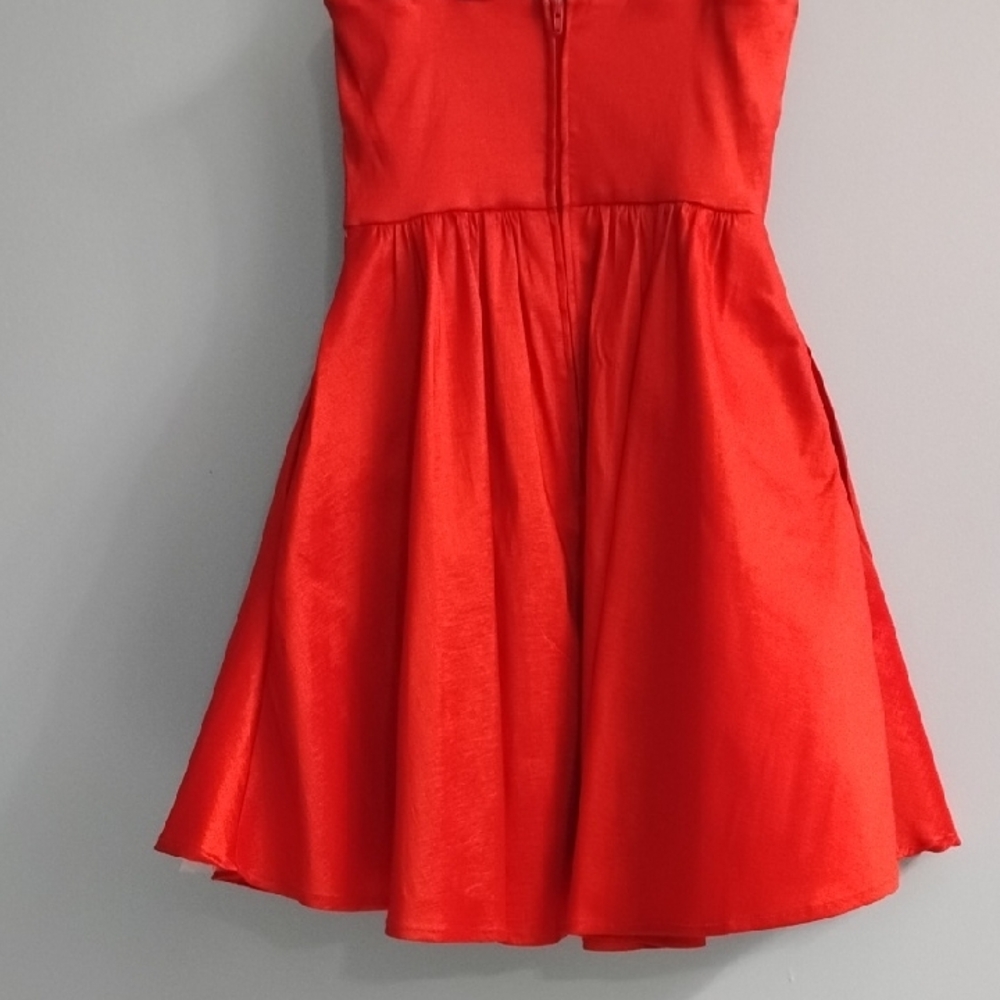 B Darlin Split Strap Vibrant Red Mini Dress W/Deep V Size 1/2 🌹 - Picture 5 of 5